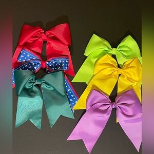 Lot of 6 little girl hair bows with gator clip